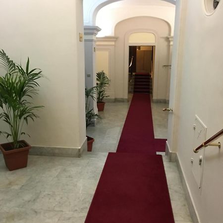 Hotel Versailles Ρώμη Εξωτερικό φωτογραφία