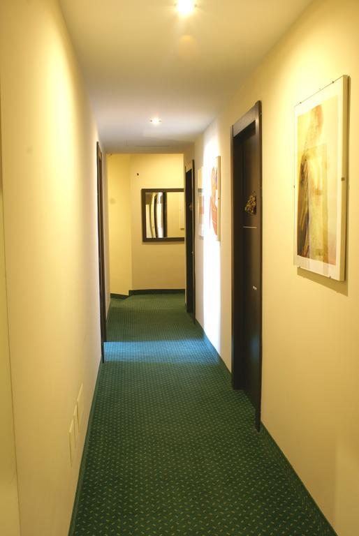 Hotel Versailles Ρώμη Εξωτερικό φωτογραφία
